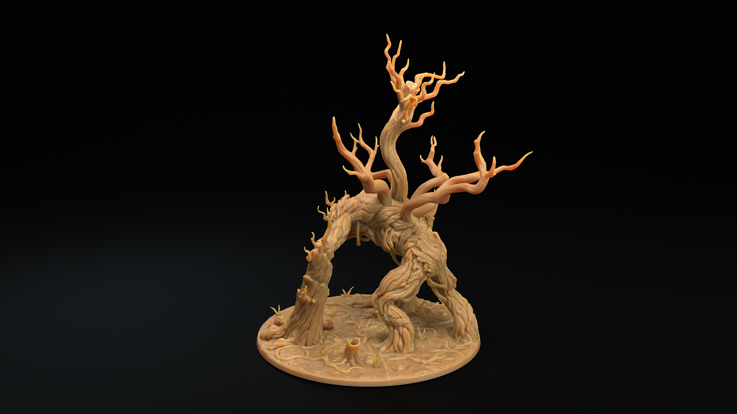 Ent gigante con casa - Arbol viviente
